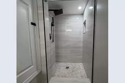 320-322 Wood Street #Room A, New Bedford, MA 02745 - Photo 5