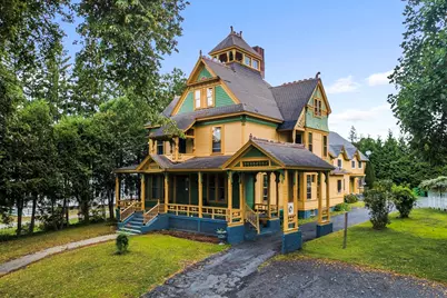33-35 Prescott St, Clinton, MA 01510 - Photo 1