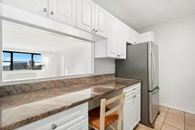 8 Whittier Pl #11K, Boston, MA 02114 - Photo 9