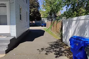 61-63 Wilson St, Springfield, MA 01104 - Photo 5