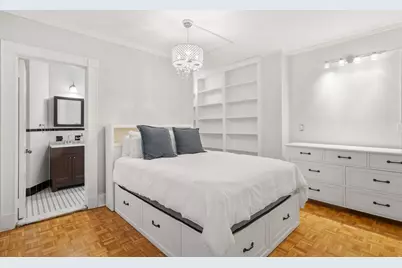 21 Beacon St #3N, Boston, MA 02108 - Photo 9