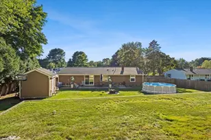 90 Smoke Rise Cir, Swansea, MA 02777 - Photo 27