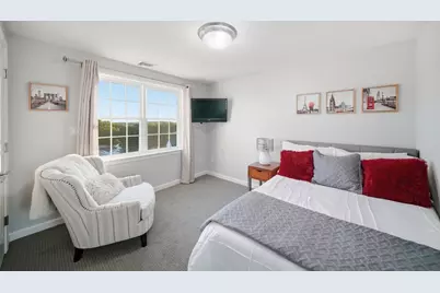 1 Tsitsinos Dr, Peabody, MA 01906 - Photo 35