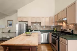 9 High St Pl, Brookline, MA 02445 - Photo 5