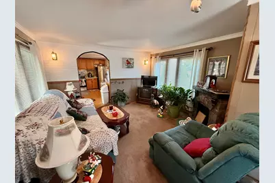 735 Memorial Dr #2, Chicopee, MA 01020 - Photo 9
