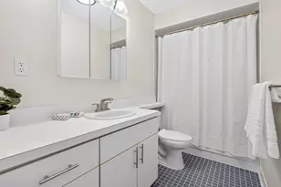 33 Pond Ave, Brookline, MA 02445 - Photo 7