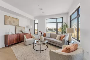 34 Oak St, Boston, MA 02136 - Photo 3