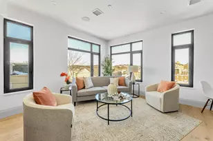 34 Oak St, Boston, MA 02136 - Photo 5