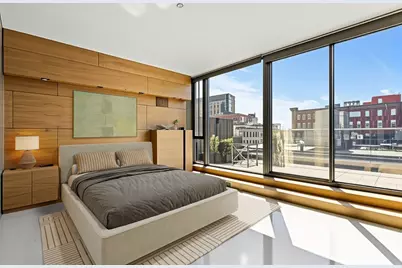 346 Congress St. #PH 701, Boston, MA 02210 - Photo 15