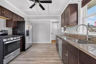 121 Oakland St, Mansfield, MA 02048 - Photo 13