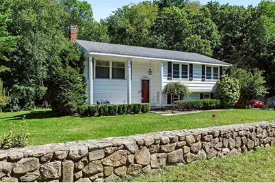 84 Lincoln St, West Bridgewater, MA 02379 - Photo 3