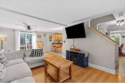 53 Myles Standish Dr, Carver, MA 02330 - Photo 15