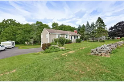 605 Wood Street, Swansea, MA 02777 - Photo 5