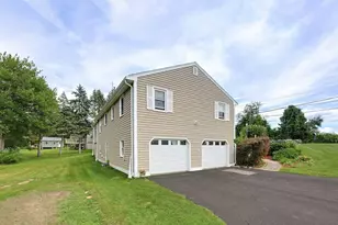 605 Wood St, Swansea, MA 02777 - Photo 7
