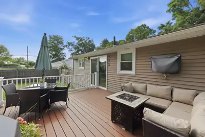 393 Cherry St, Holyoke, MA 01040 - Photo 23