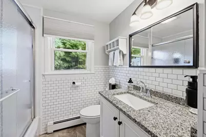 393 Cherry St, Holyoke, MA 01040 - Photo 17