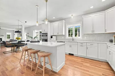 2 Edward Dr, Littleton, MA 01460 - Photo 3