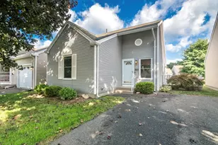 303 Alvord Pl, South Hadley, MA 01075 - Photo 1