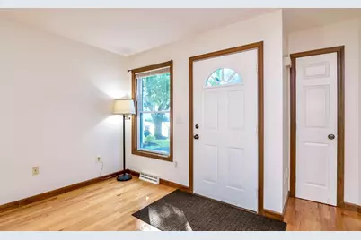 303 Alvord Pl #303, South Hadley, MA 01075 - Photo 3