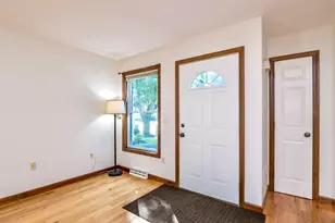 303 Alvord Pl, South Hadley, MA 01075 - Photo 3