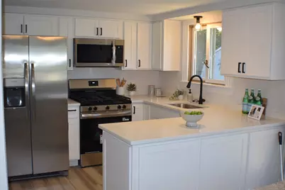 109 Homer Dr, Somerset, MA 02726 - Photo 5