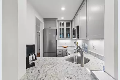 405 Commonwealth Ave #8, Boston, MA 02215 - Photo 21