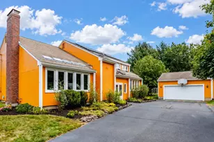 27 Lee St, Lancaster, MA 01523 - Photo 1