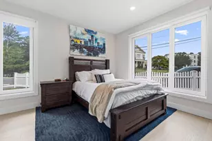 19 Ashland St, Boston, MA 02122 - Photo 25