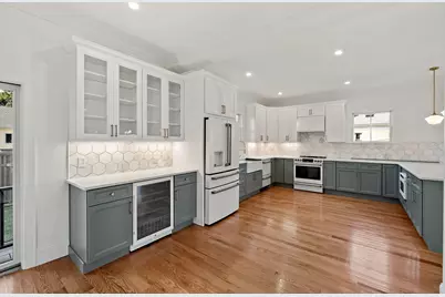 118 Prospect St, Gloucester, MA 01930 - Photo 5