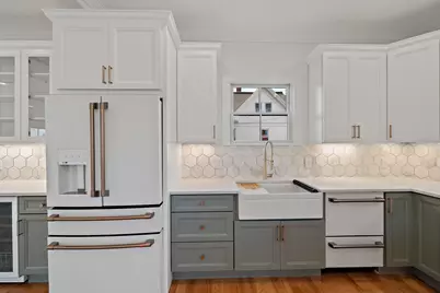 118 Prospect St, Gloucester, MA 01930 - Photo 7