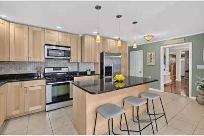 22 Cleveland St #22, North Andover, MA 01845 - Photo 11