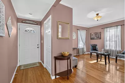 22 Cleveland St #22, North Andover, MA 01845 - Photo 3