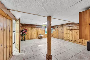 135 Emerson St, Springfield, MA 01118 - Photo 33