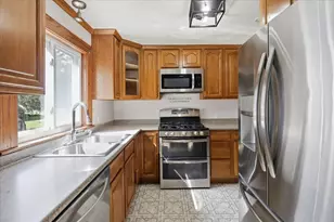 770 Old Warren Rd, Swansea, MA 02777 - Photo 19
