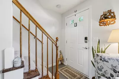 266 Grove St #2, Northampton, MA 01060 - Photo 3