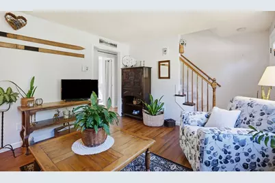 266 Grove St #2, Northampton, MA 01060 - Photo 7