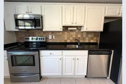 40 Bryon Rd #4, Boston, MA 02467 - Photo 15