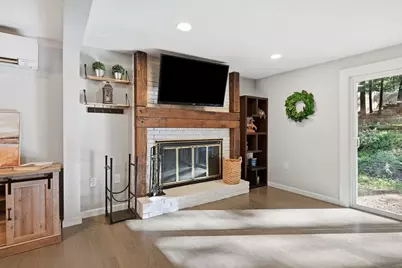 218 Heatherstone Rd, Amherst, MA 01002 - Photo 9