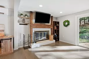 218 Heatherstone Rd, Amherst, MA 01002 - Photo 9