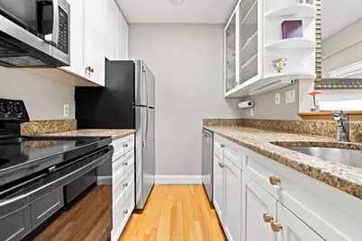32 Milford #4, Boston, MA 02118 - Photo 5