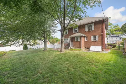 525 Lynn Fells Parkway, Melrose, MA 02176 - Photo 3