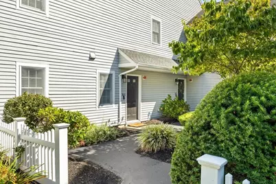 125 Highland St #306, Taunton, MA 02780 - Photo 3