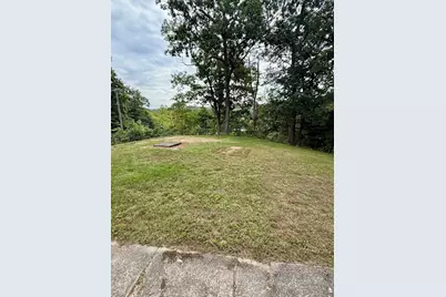 2 Gunn St, Erving, MA 01344 - Photo 5