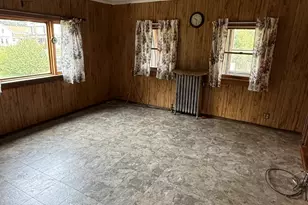 2 Gunn St, Erving, MA 01344 - Photo 9