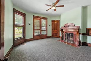 52 Cedar St, Worcester, MA 01609 - Photo 3