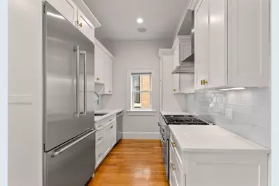 482 E Fourth Street #4, Boston, MA 02127 - Photo 7