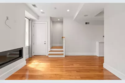 482 E Fourth Street #4, Boston, MA 02127 - Photo 5