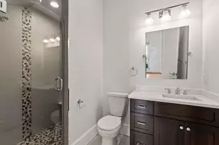 482 E 4th St, Boston, MA 02127 - Photo 19