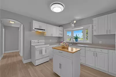 58 Randall St, Palmer, MA 01069 - Photo 5
