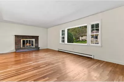 25 Lawndale Road, Stoneham, MA 02180 - Photo 3